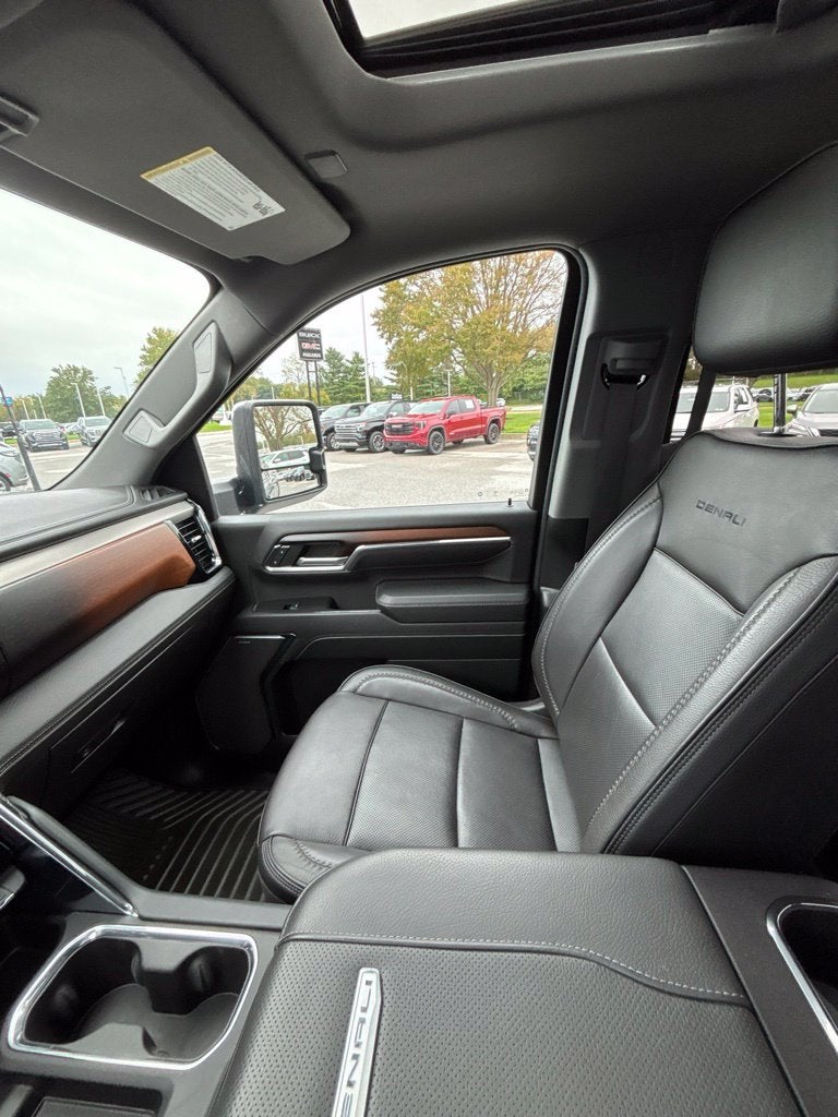 2024 GMC Sierra 2500HD Denali