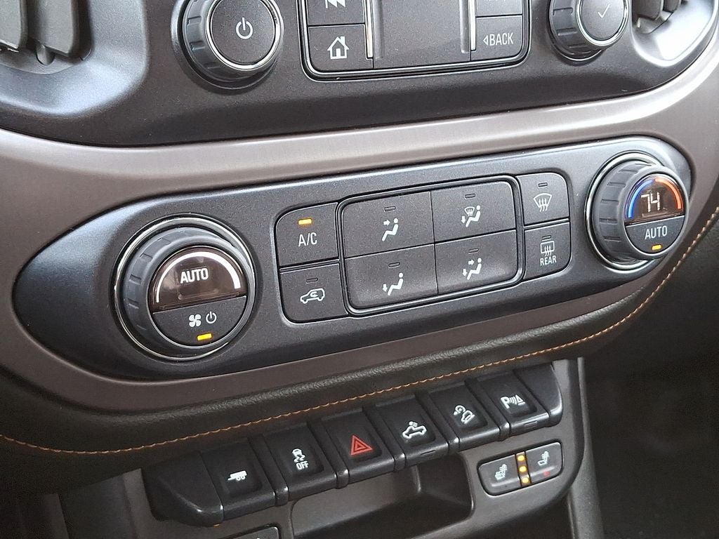 2022 GMC Canyon AT4 w/Leather