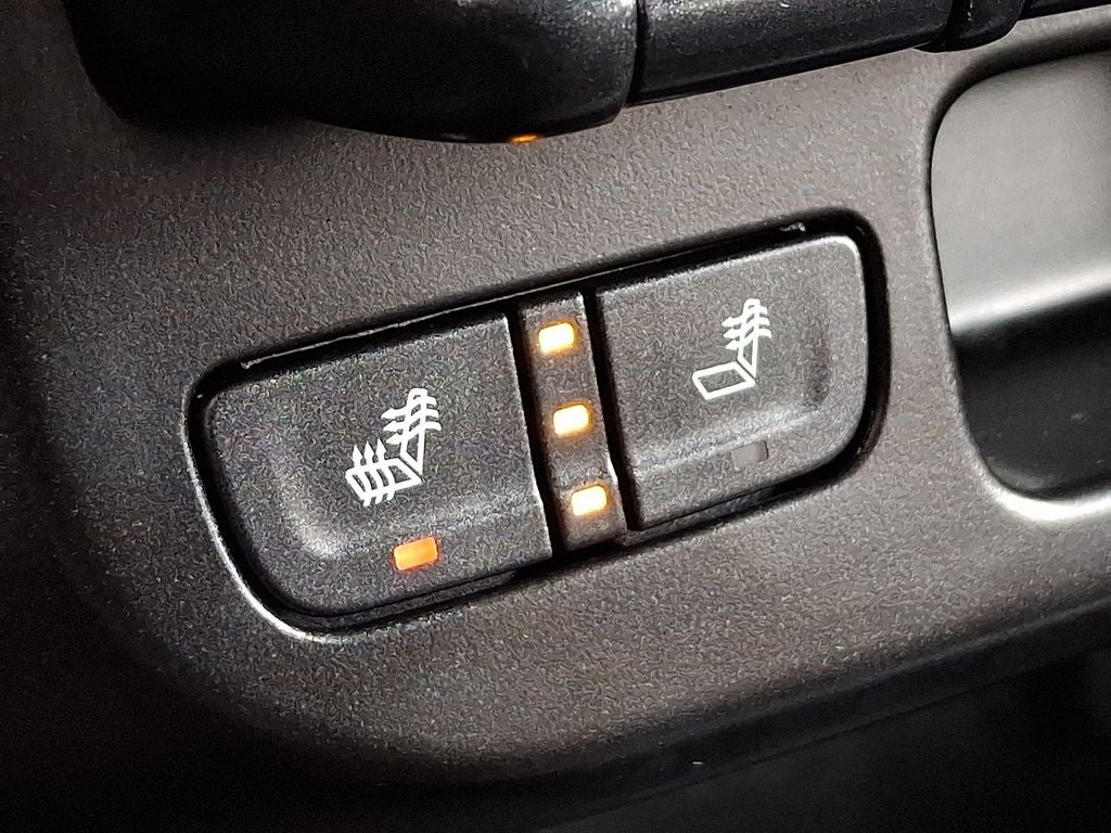 2022 GMC Canyon AT4 w/Leather