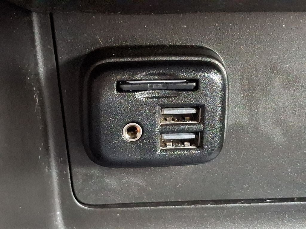 2022 GMC Canyon AT4 w/Leather