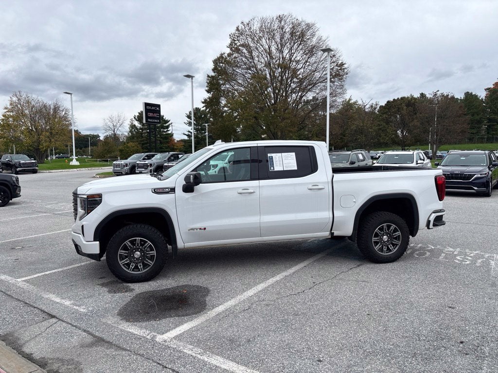 2025 GMC Sierra 1500 AT4