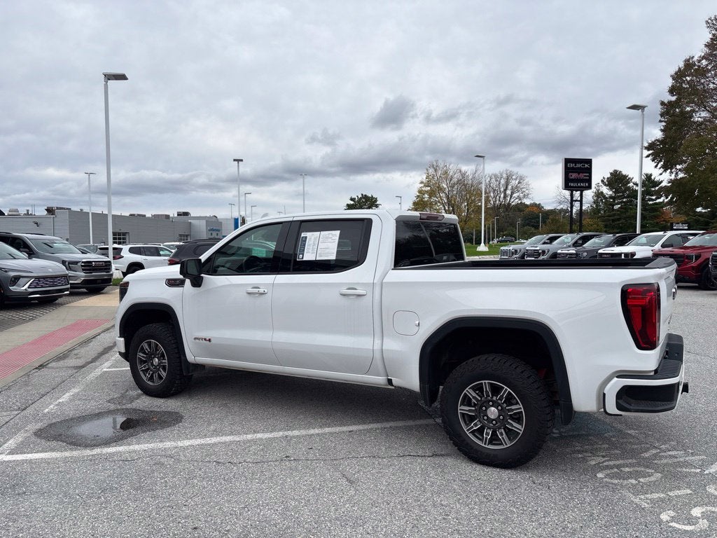 2025 GMC Sierra 1500 AT4