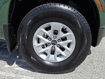 2024 Nissan Frontier SV