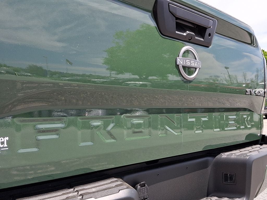 2024 Nissan Frontier SV