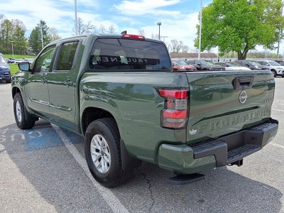 2024 Nissan Frontier SV
