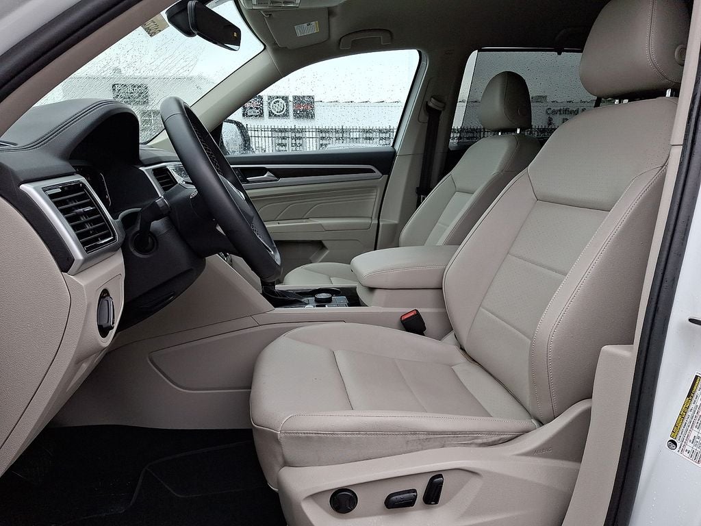 2022 Volkswagen Atlas 3.6L V6 SE w/Technology