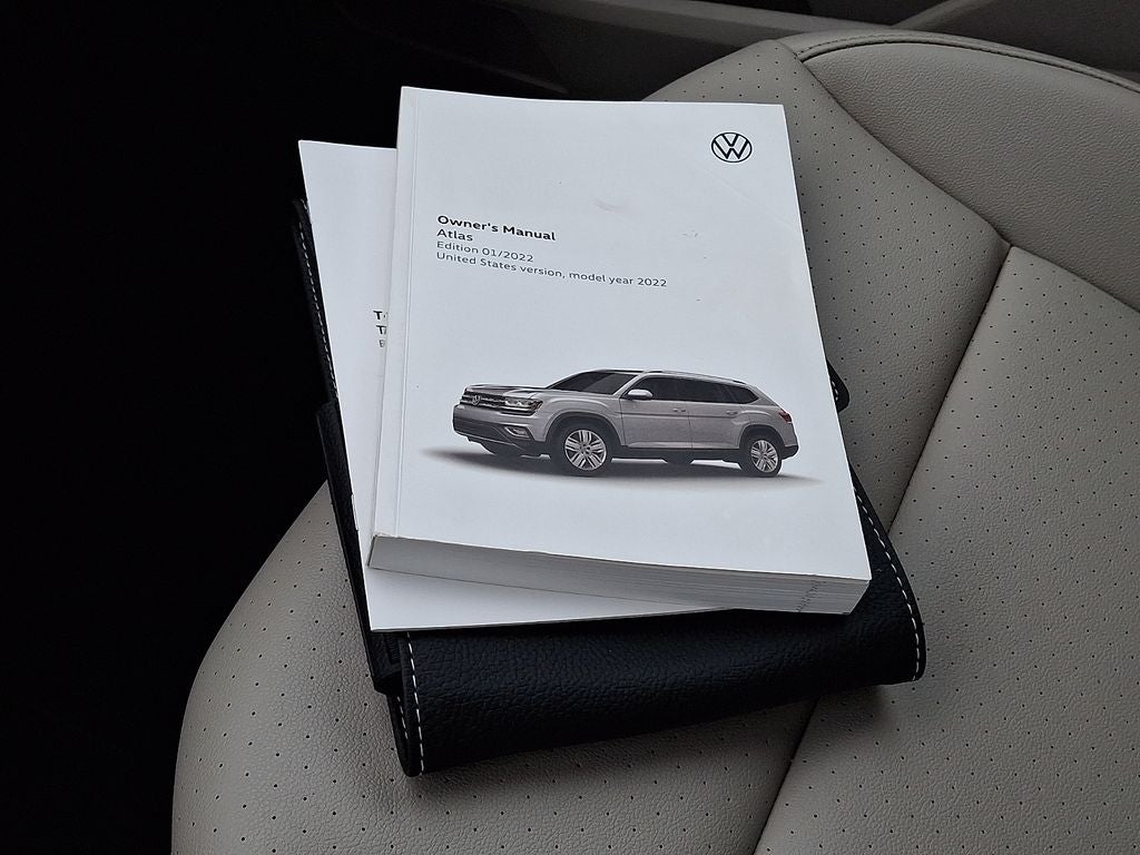 2022 Volkswagen Atlas 3.6L V6 SE w/Technology