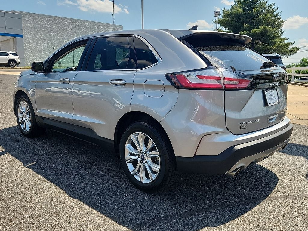 2022 Ford Edge Titanium