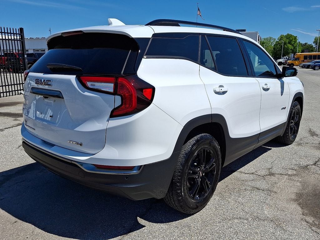 2023 GMC Terrain AT4