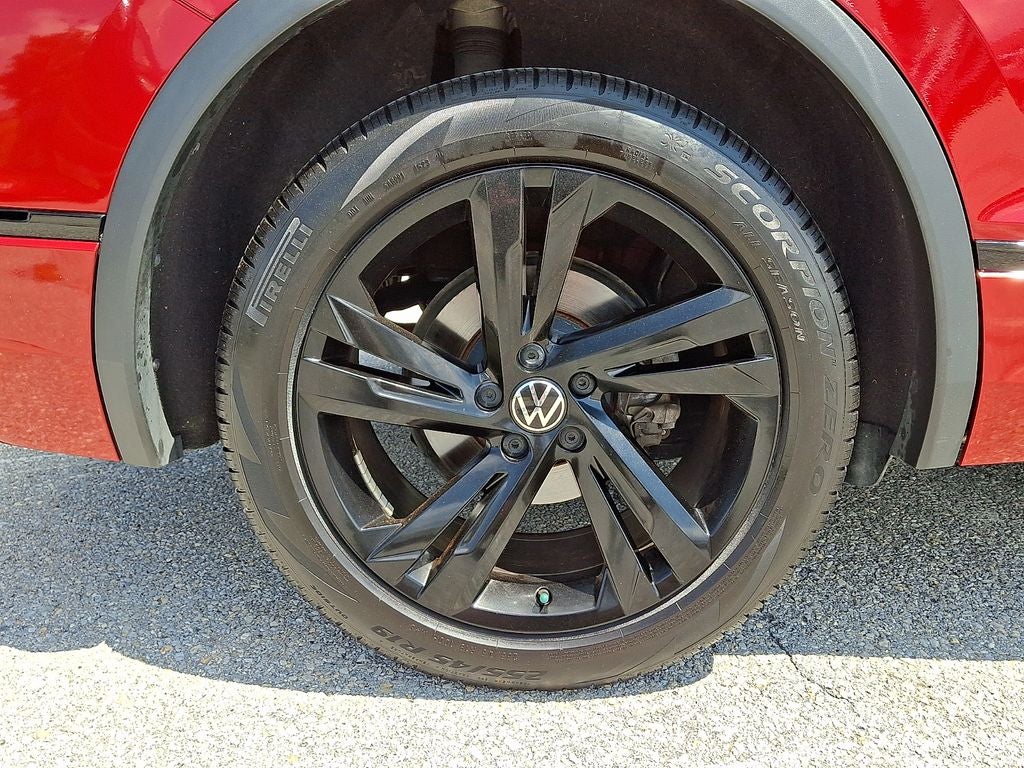 2024 Volkswagen Tiguan 2.0T SE R-Line Black