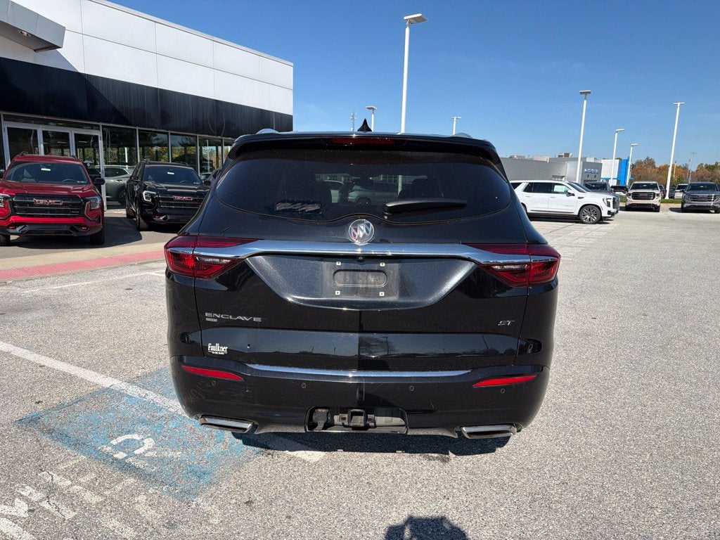 2021 Buick Enclave Essence