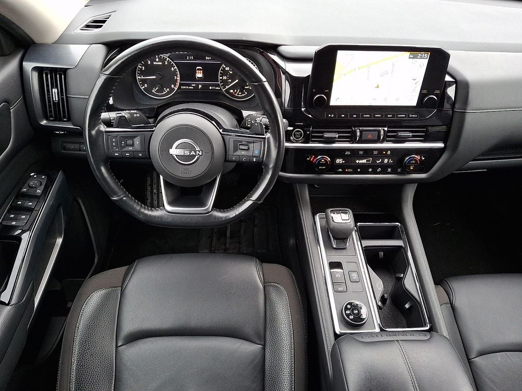 2022 Nissan Pathfinder SL