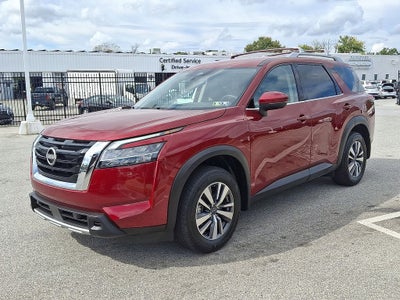 2024 Nissan Pathfinder SL