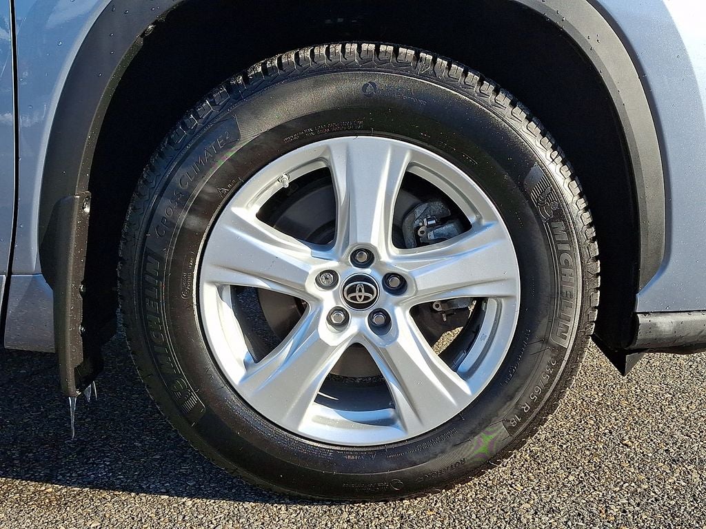 2023 Toyota Highlander Hybrid LE