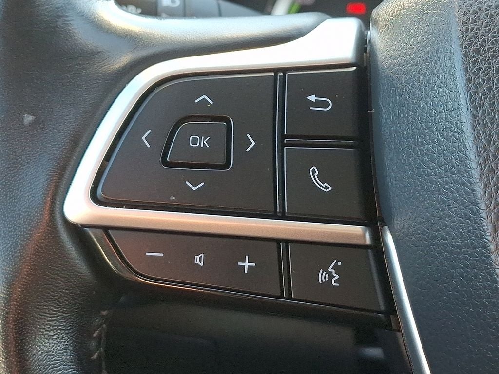 2023 Toyota Highlander Hybrid LE