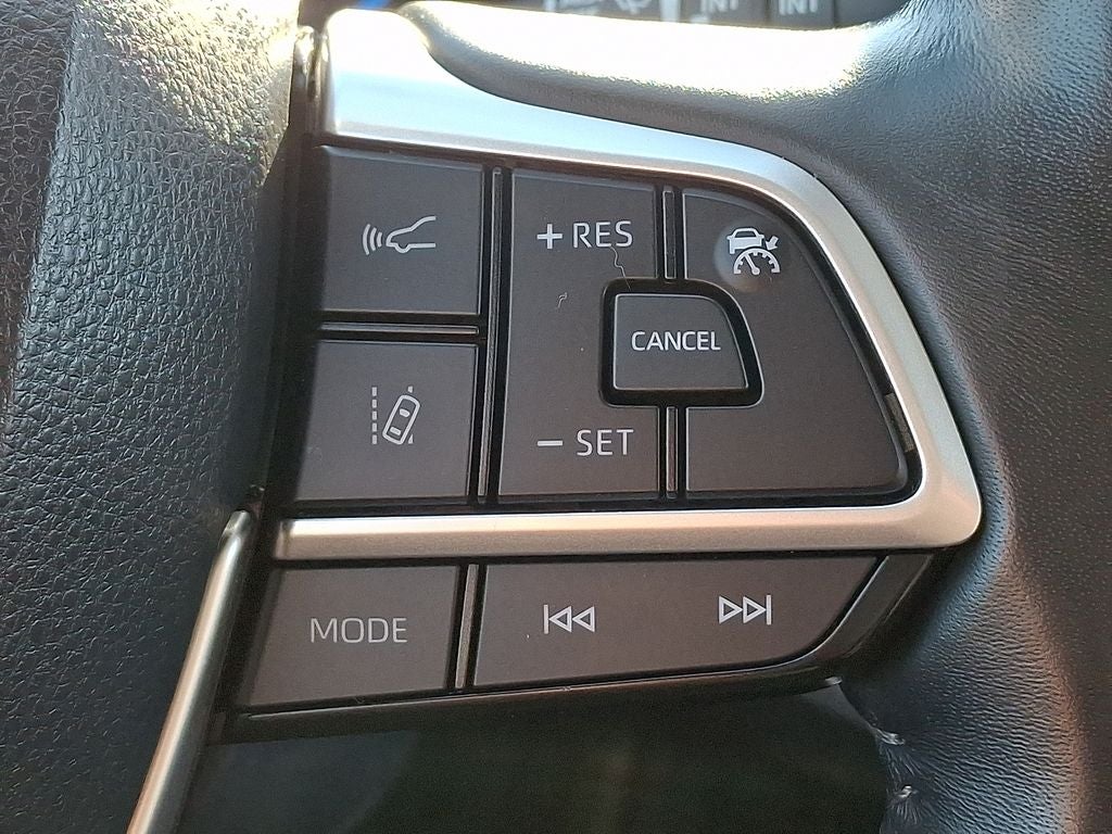 2023 Toyota Highlander Hybrid LE