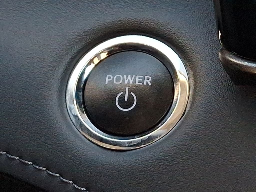 2023 Toyota Highlander Hybrid LE