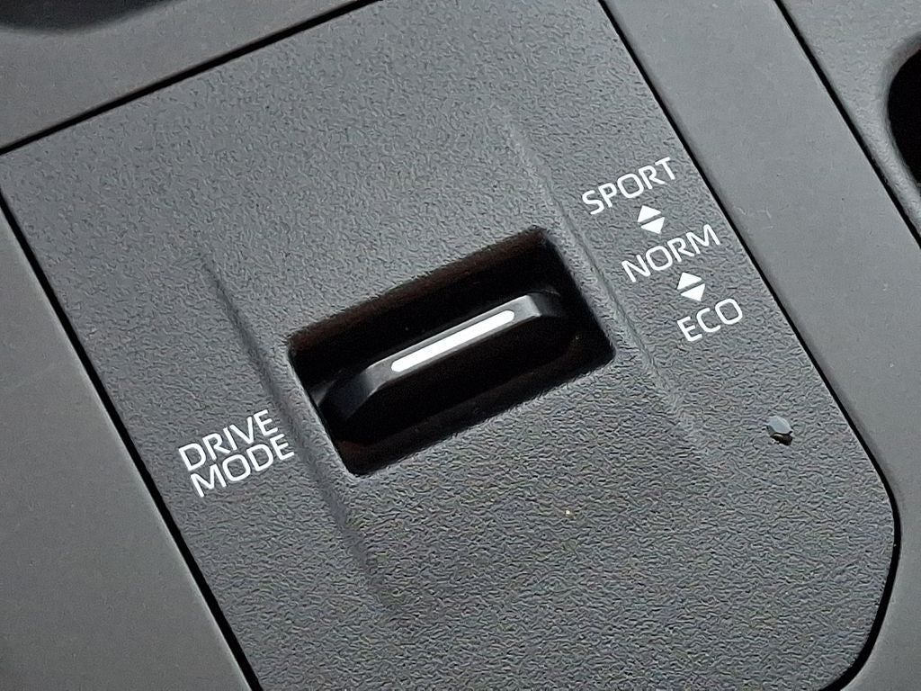 2023 Toyota Highlander Hybrid LE