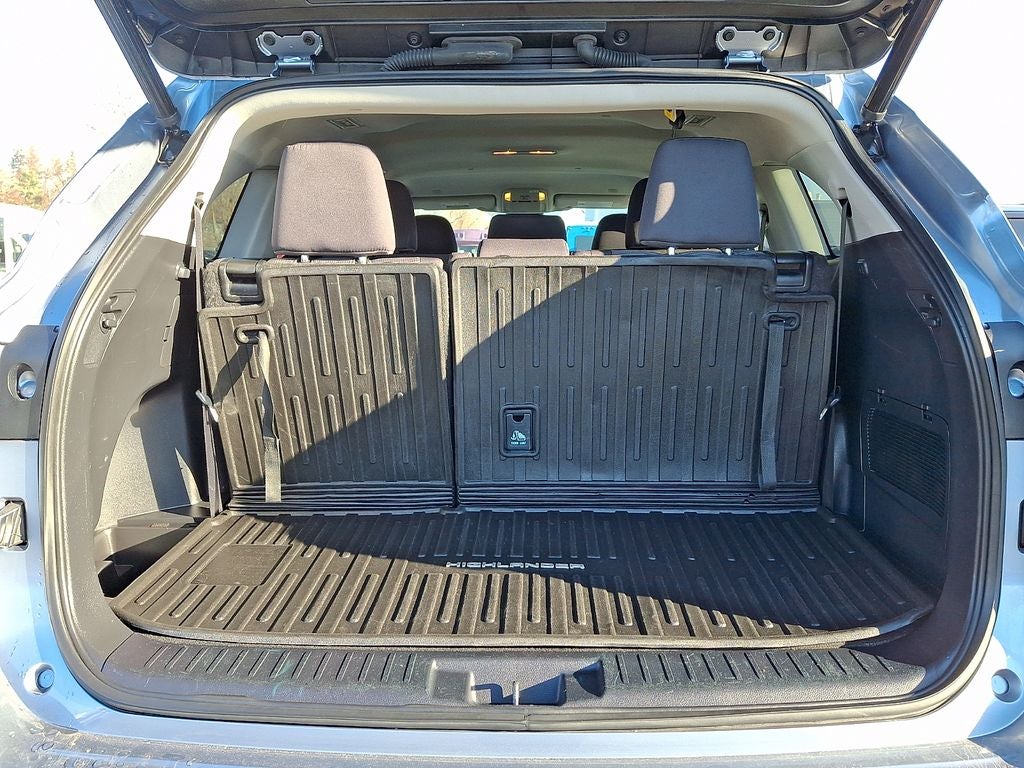 2023 Toyota Highlander Hybrid LE