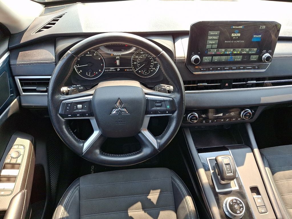 2022 Mitsubishi Outlander Base