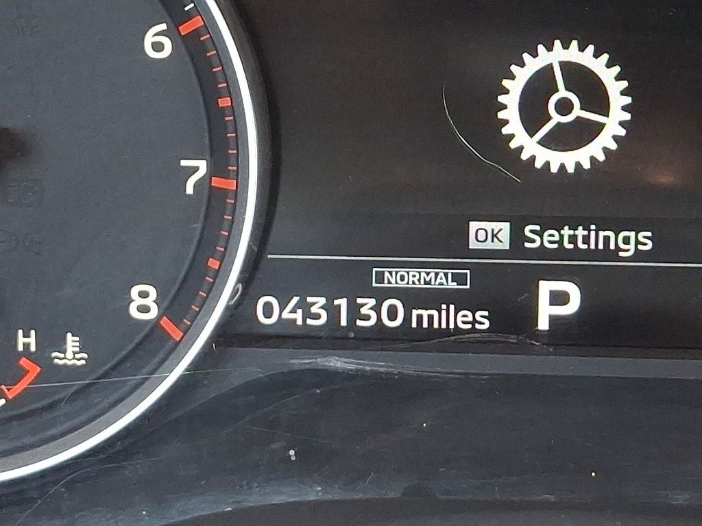2022 Mitsubishi Outlander Base