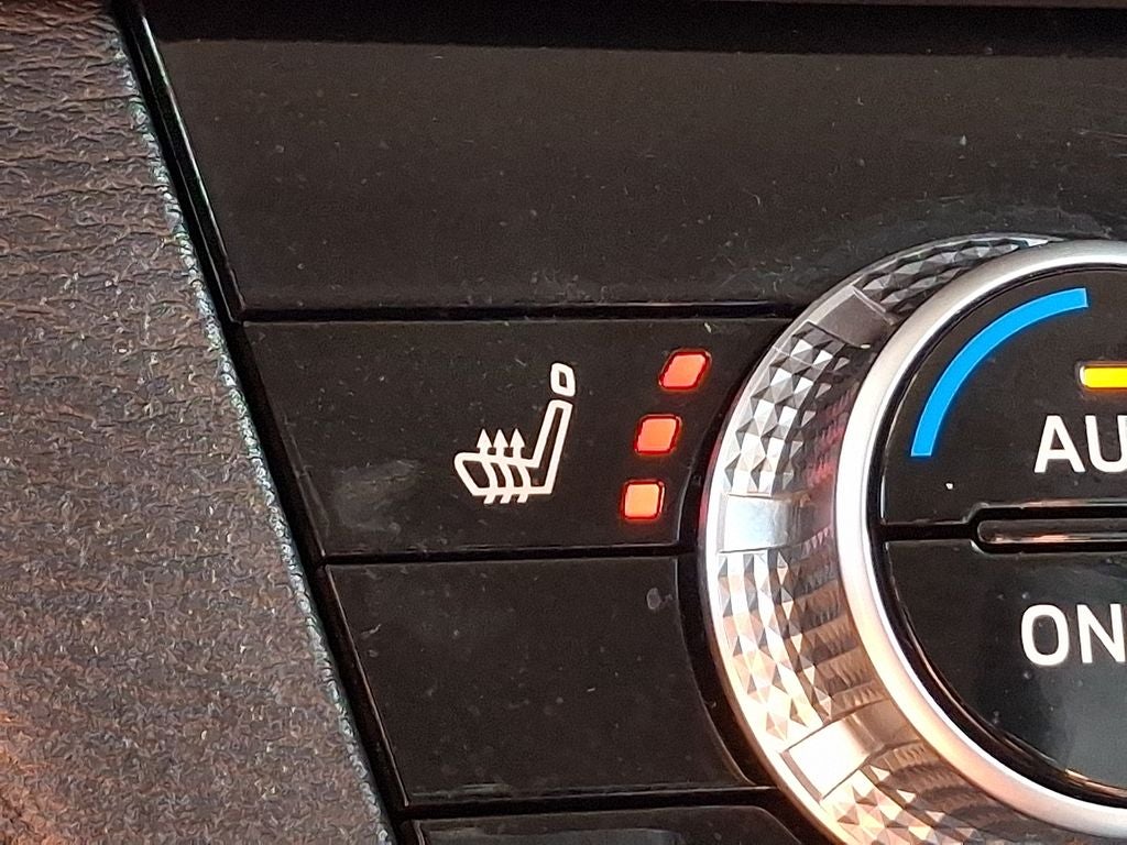 2022 Mitsubishi Outlander Base