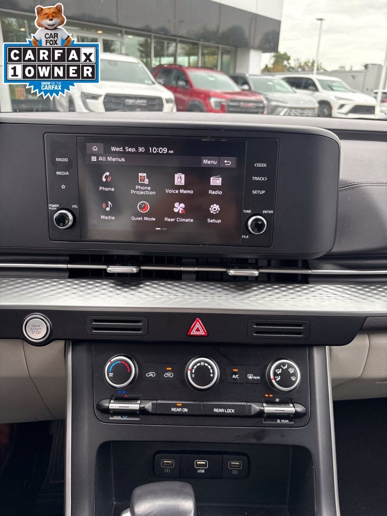2024 Kia Carnival LX