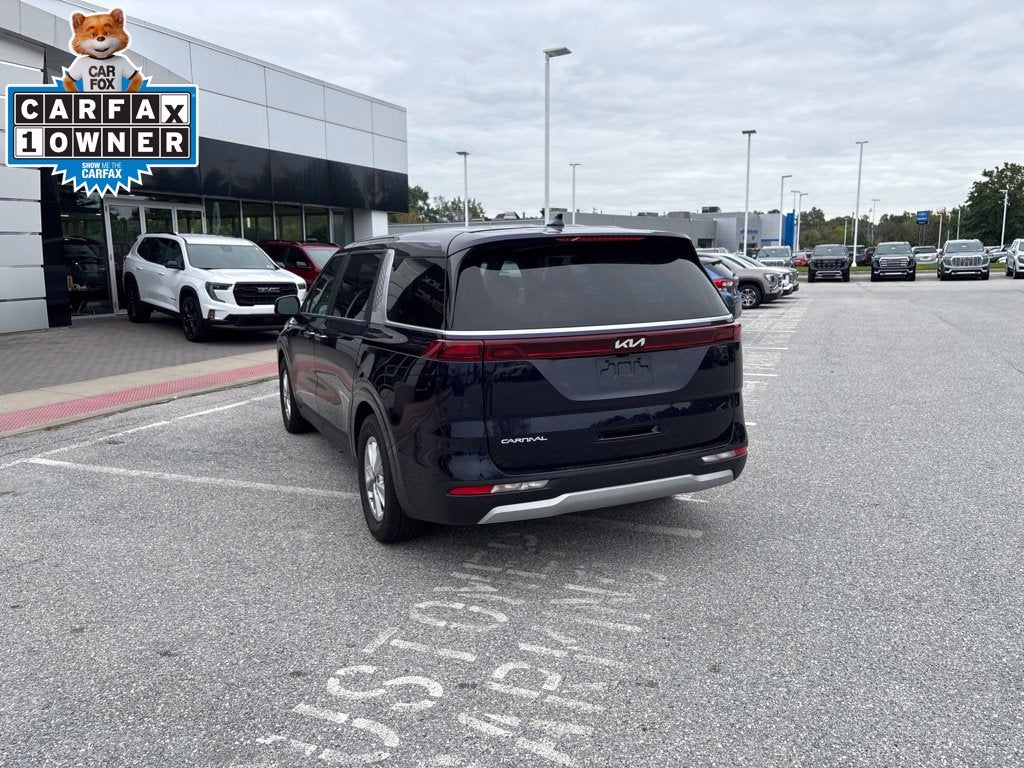 2024 Kia Carnival LX