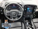2023 Volvo XC40 B5 Plus Dark Theme