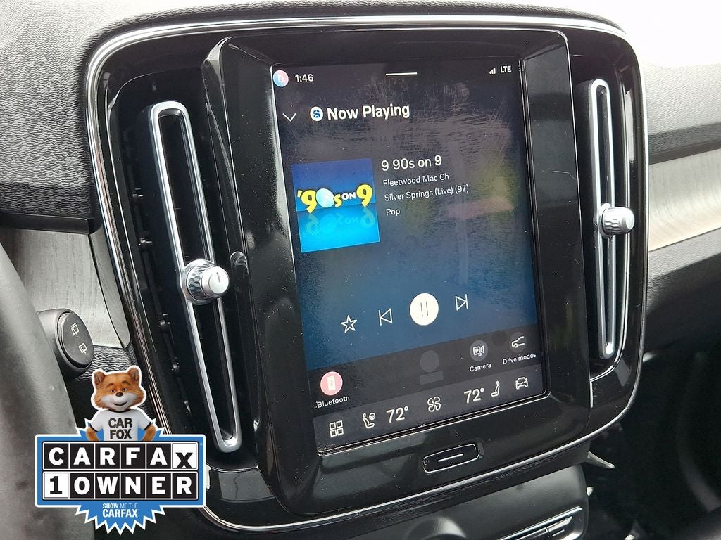 2023 Volvo XC40 B5 Plus Dark Theme