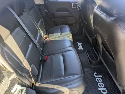 2022 Jeep Wrangler Unlimited Sahara Altitude