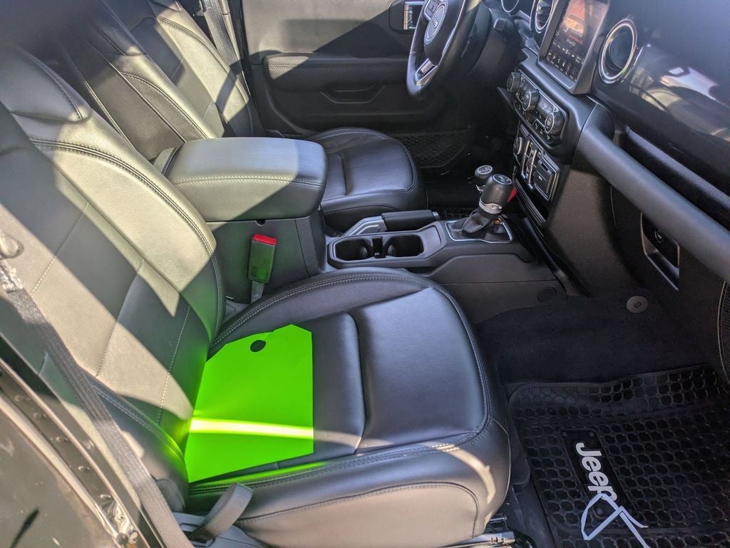 2022 Jeep Wrangler Unlimited Sahara Altitude