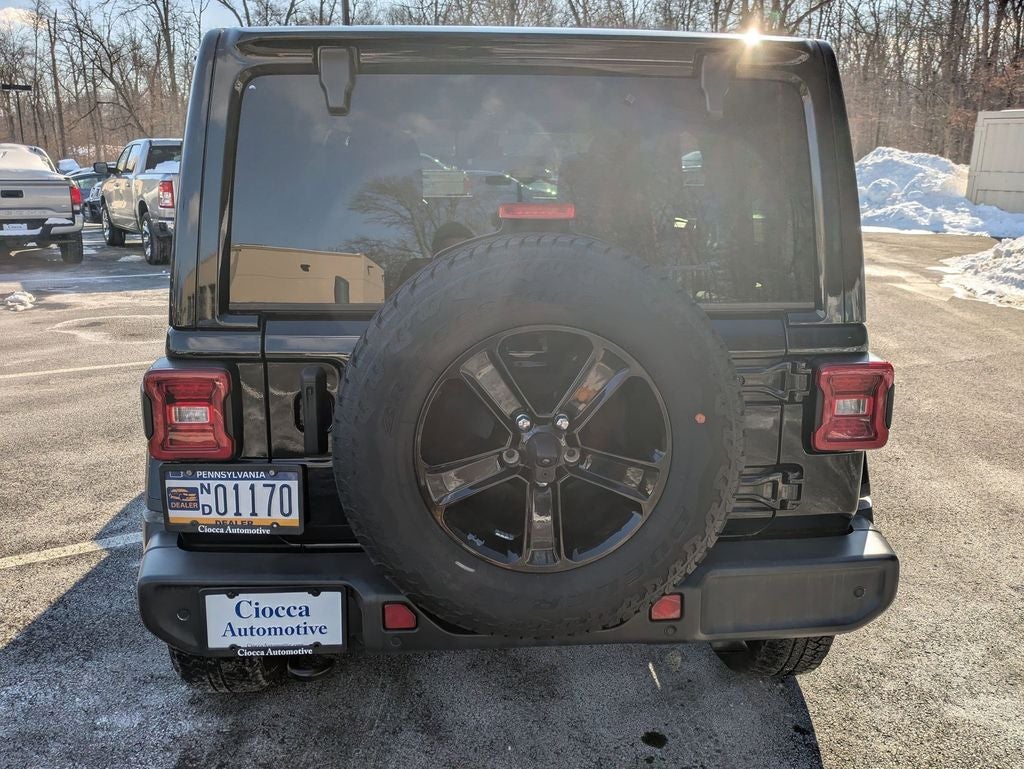 2022 Jeep Wrangler Unlimited Sahara Altitude