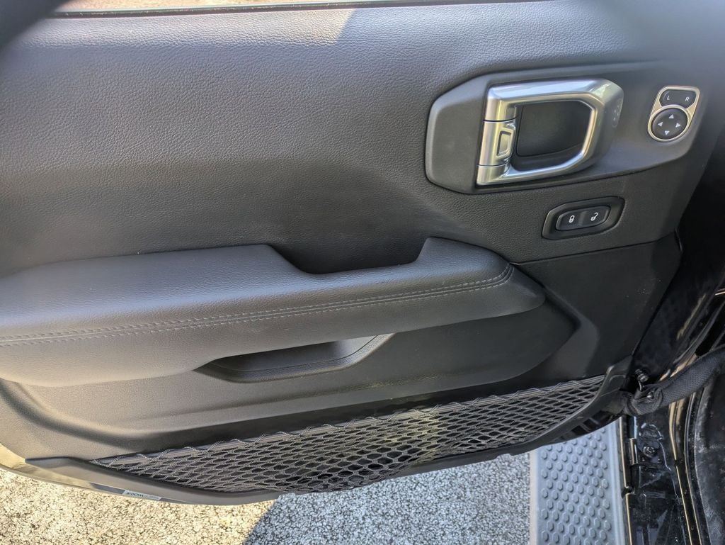 2022 Jeep Wrangler Unlimited Sahara Altitude