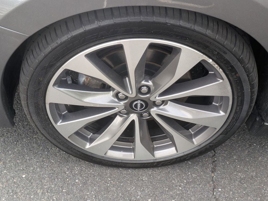2023 Nissan Maxima Platinum