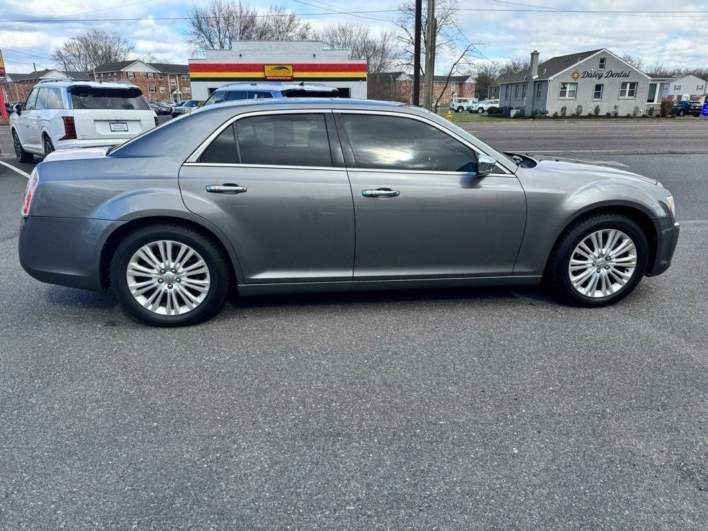 2011 Chrysler 300C Base