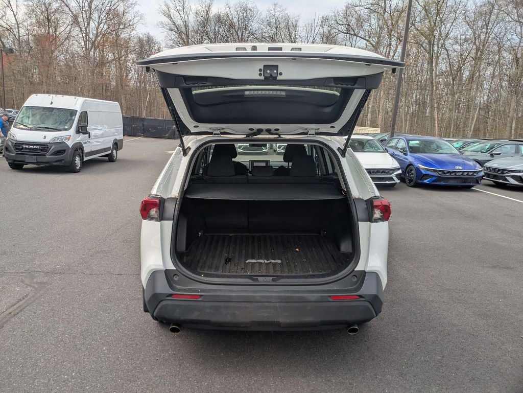 2019 Toyota RAV4 LE