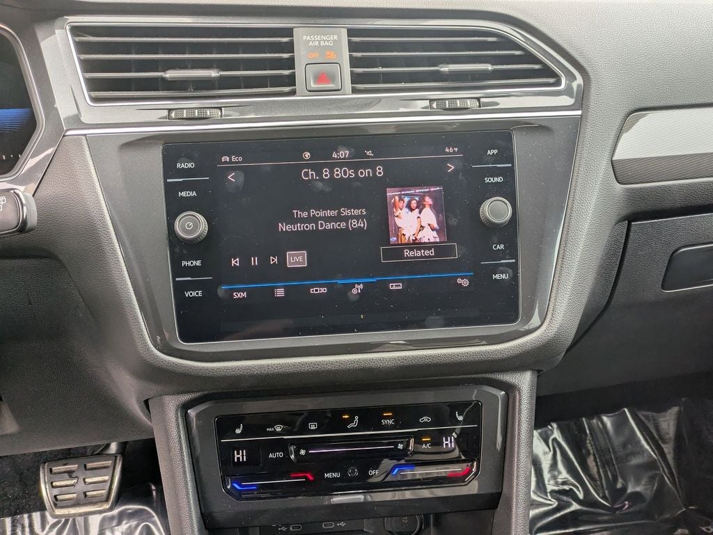 2022 Volkswagen Tiguan 2.0T SE R-Line Black