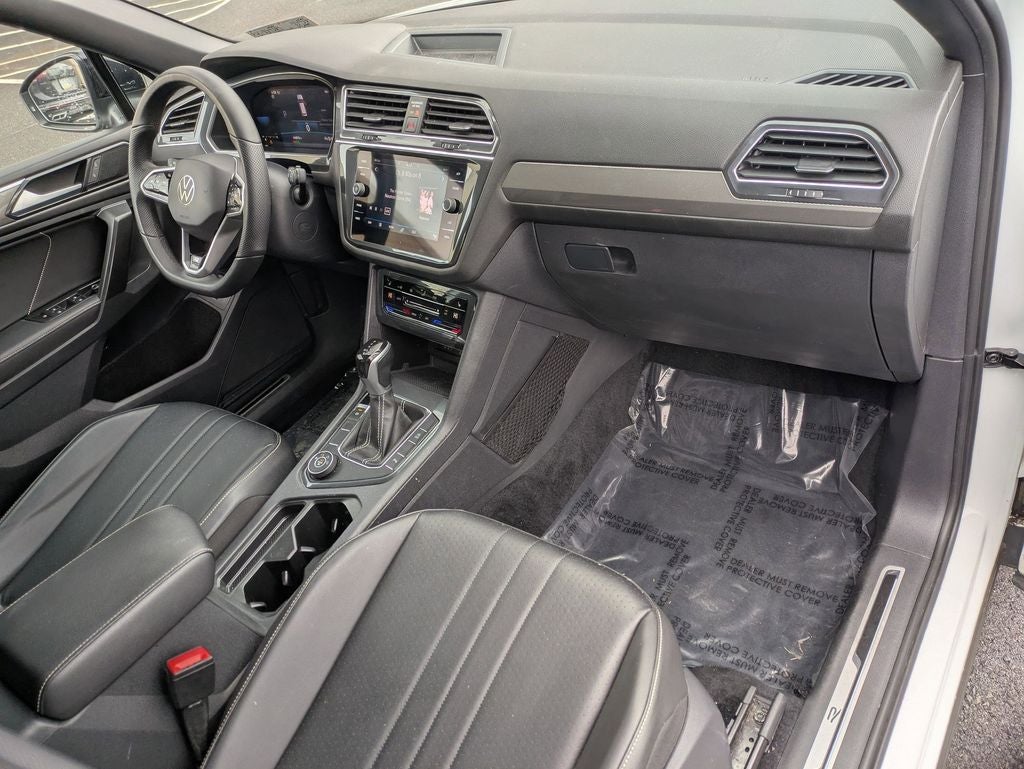 2022 Volkswagen Tiguan 2.0T SE R-Line Black