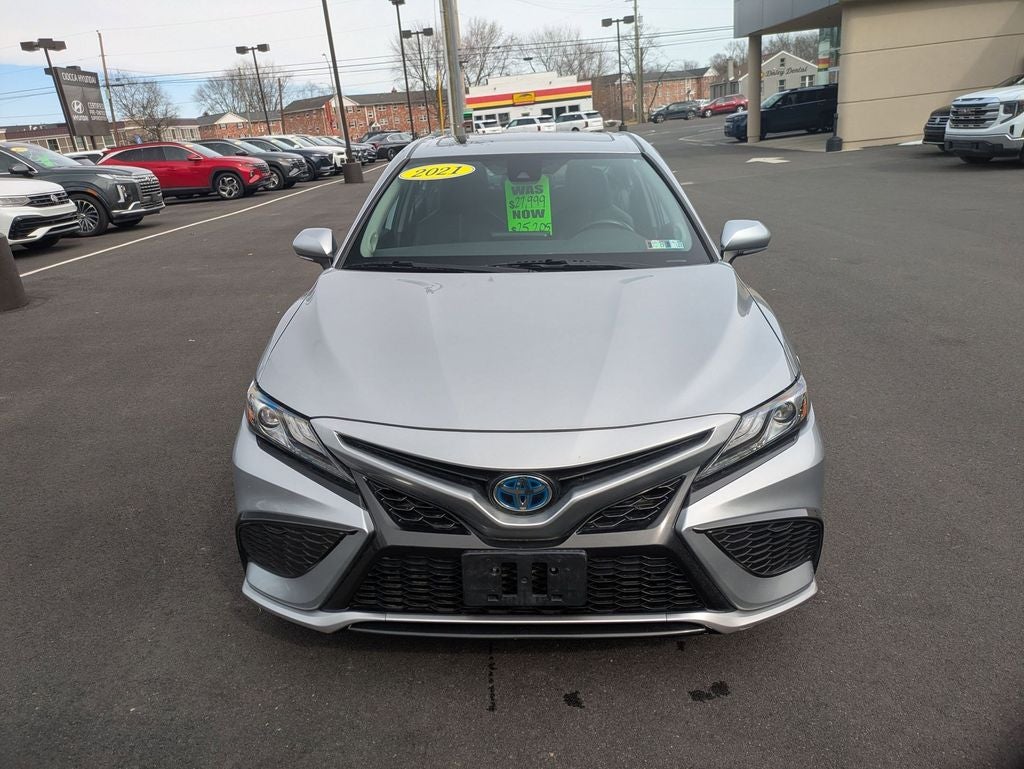 2021 Toyota Camry Hybrid XSE