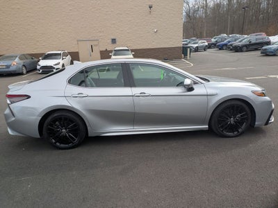 2021 Toyota Camry Hybrid XSE