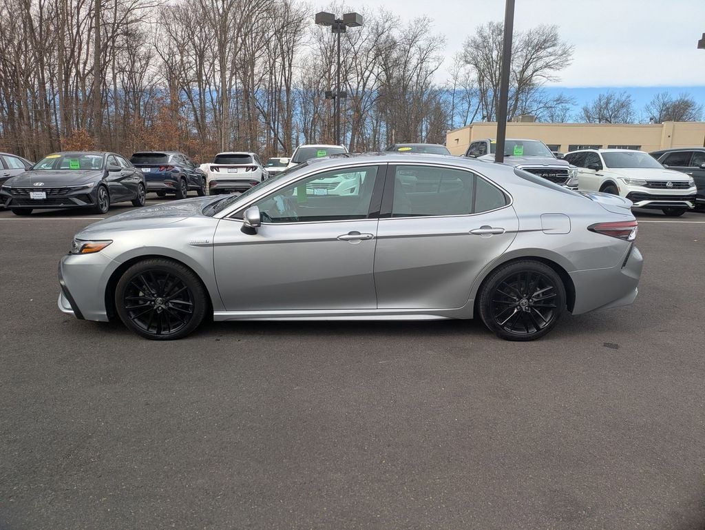 2021 Toyota Camry Hybrid XSE