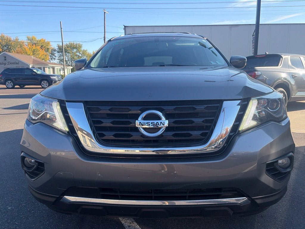 2020 Nissan Pathfinder SV