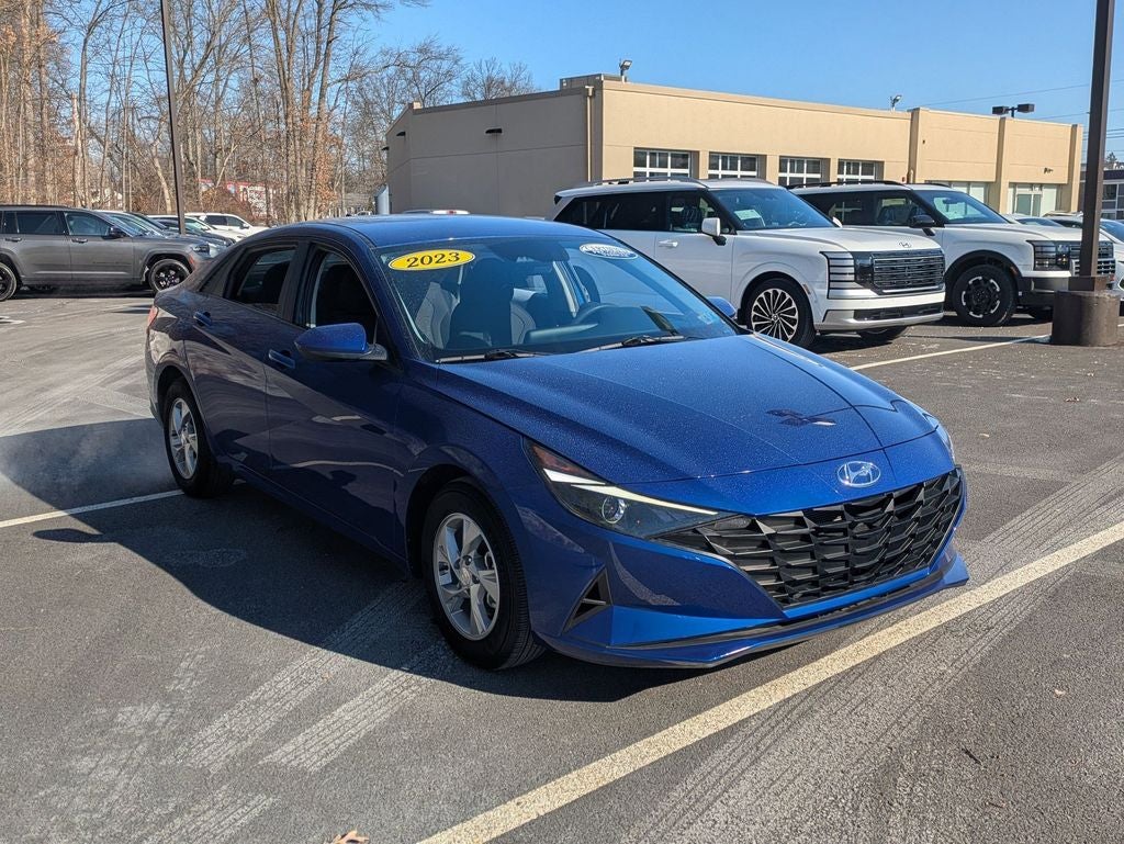 2023 Hyundai Elantra SE