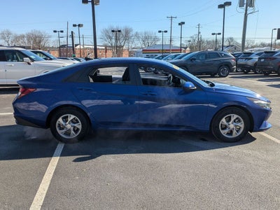 2023 Hyundai Elantra SE