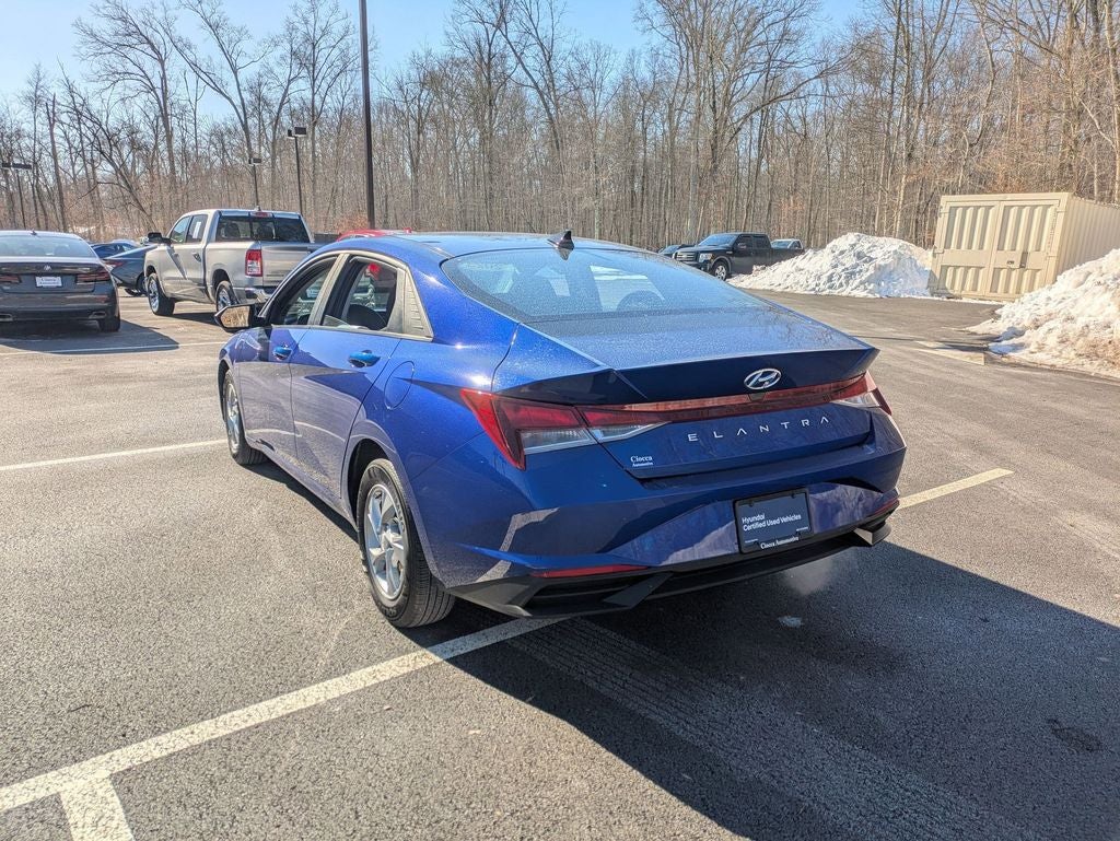 2023 Hyundai Elantra SE