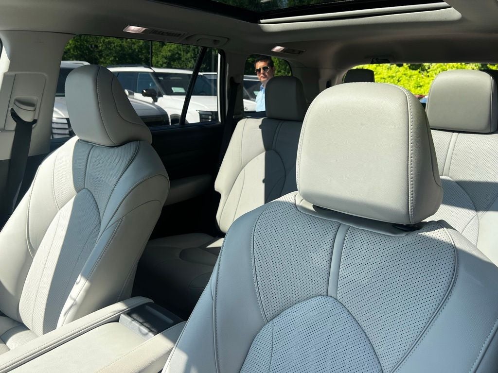 2025 Toyota Grand Highlander Limited