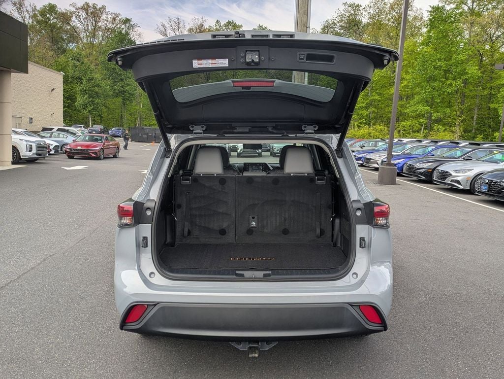 2022 Toyota Highlander Hybrid Bronze Edition