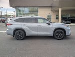 2022 Toyota Highlander Hybrid Bronze Edition
