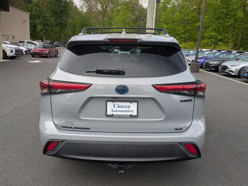 2022 Toyota Highlander Hybrid Bronze Edition